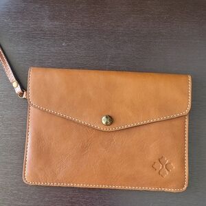 NWOT Patricia Nash Brown Leather Envelope Pouch
